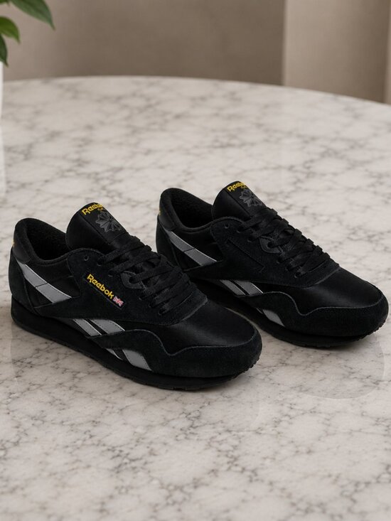Reebok Men\'s Classic Nylon Casual Sneakers – Size 9.5 – NIB